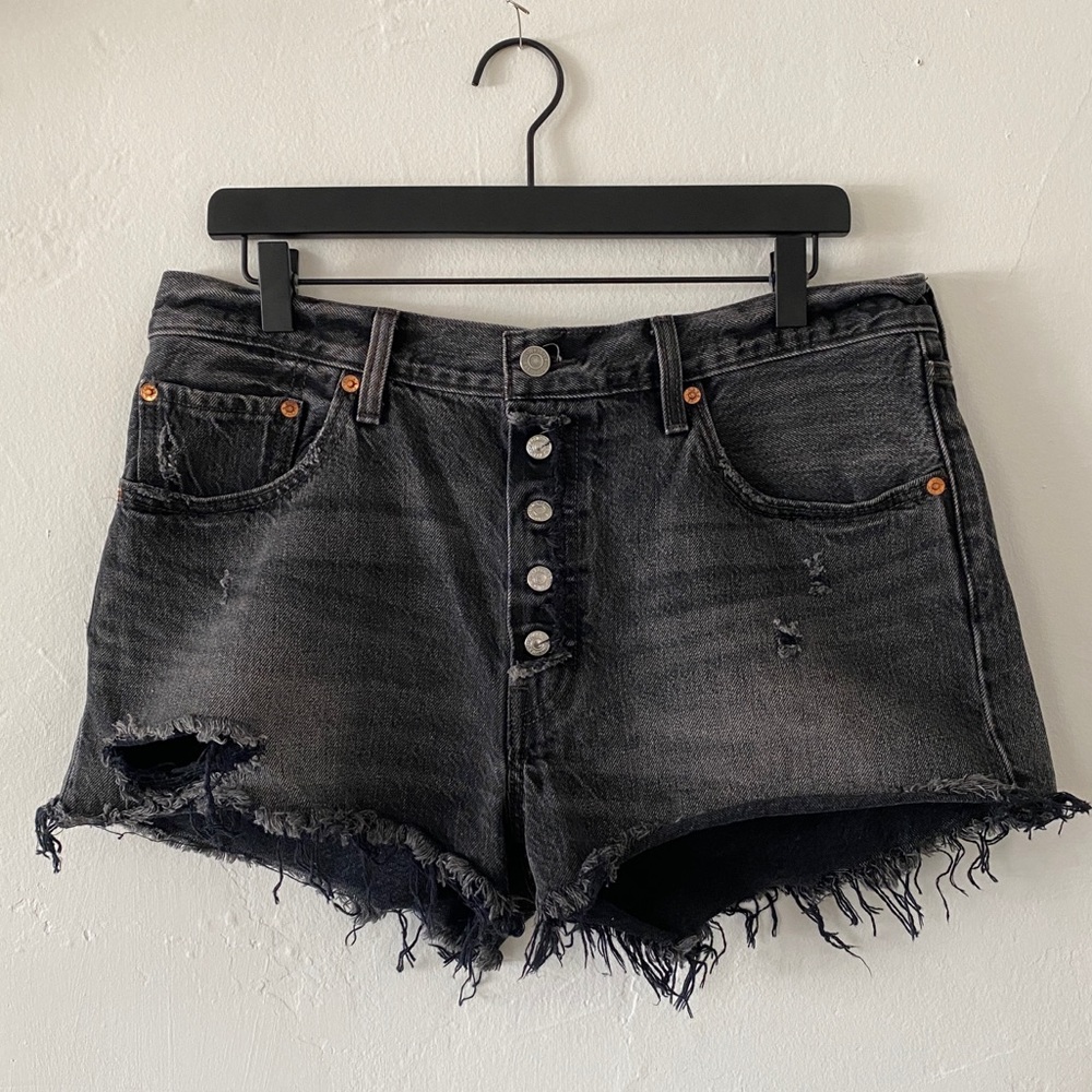 Black Levi 501 Cut Off Shorts